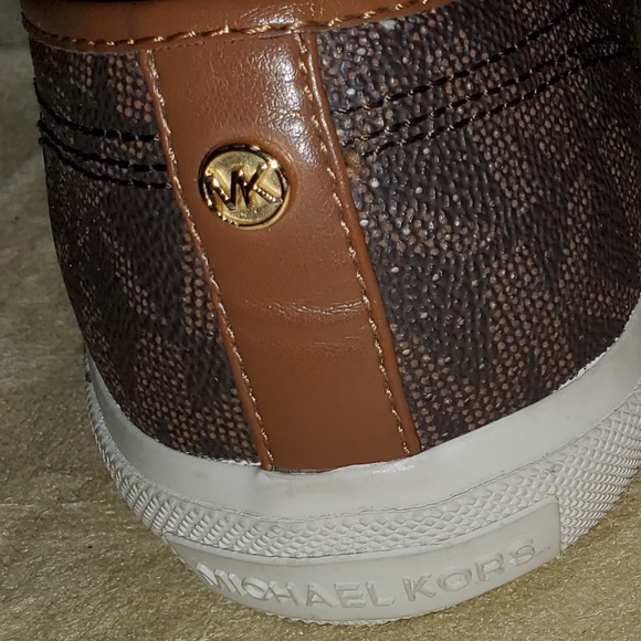 Michael Kors Sneakers size 7.5 - Picture 5 of 6